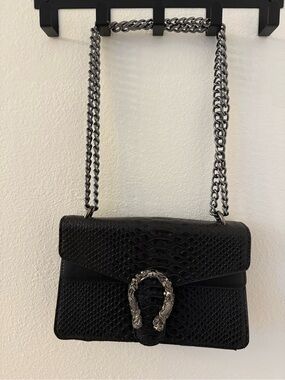 Black Textured Shoulder Bag with Silver Chain